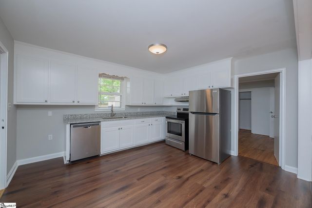 31 Blue Mountain Drive, Greenville, SC 29617