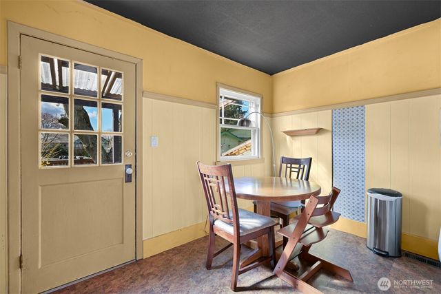 503 W Illinois Street, Bellingham, WA 98225