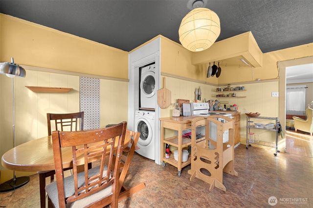 503 W Illinois Street, Bellingham, WA 98225