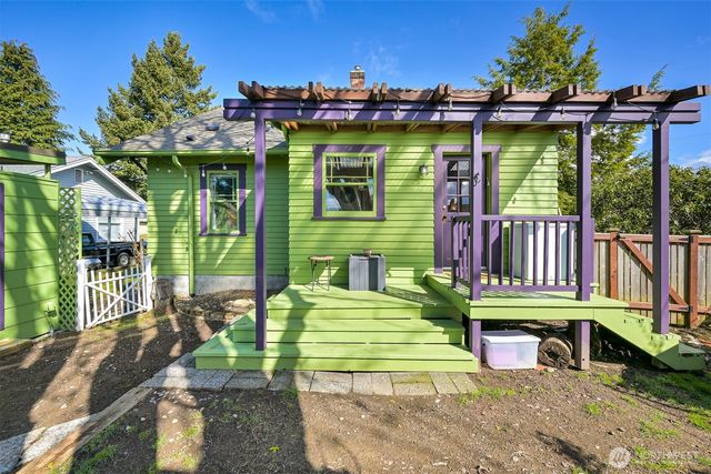 503 W Illinois Street, Bellingham, WA 98225