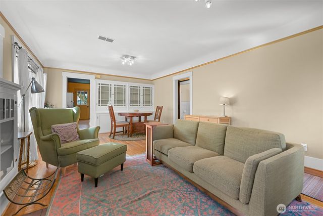 503 W Illinois Street, Bellingham, WA 98225