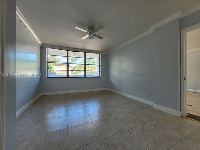 2175 NE 170th St 108, North Miami Beach, FL 33162