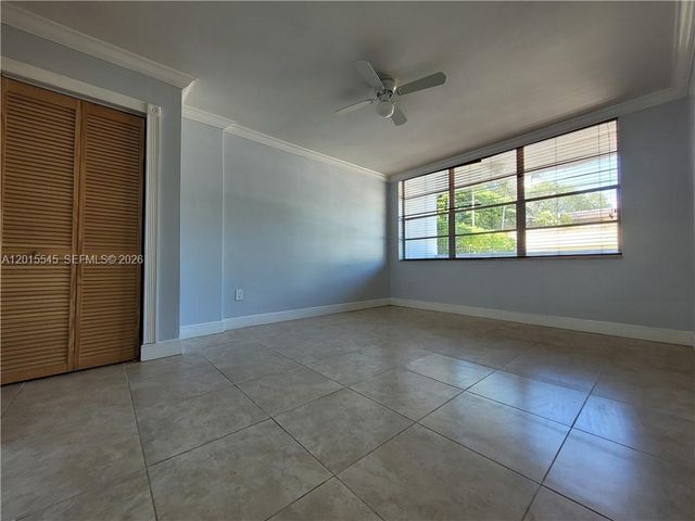 2175 NE 170th St 108, North Miami Beach, FL 33162