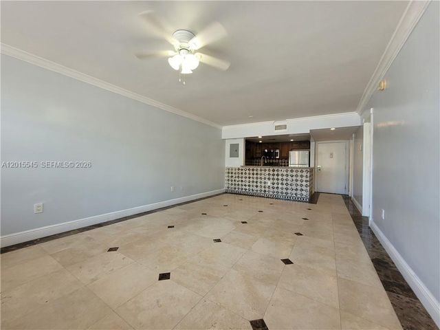 2175 NE 170th St 108, North Miami Beach, FL 33162