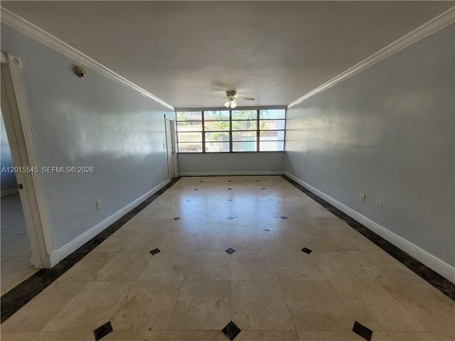2175 NE 170th St 108, North Miami Beach, FL 33162