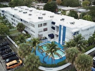 2175 NE 170th St 108, North Miami Beach, FL 33162