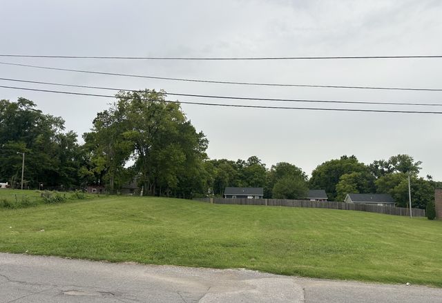1609 Jones St, Springfield, TN 37172