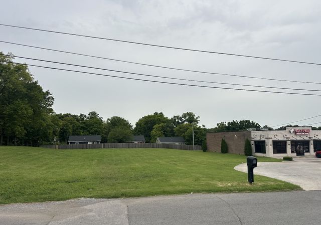 1609 Jones St, Springfield, TN 37172