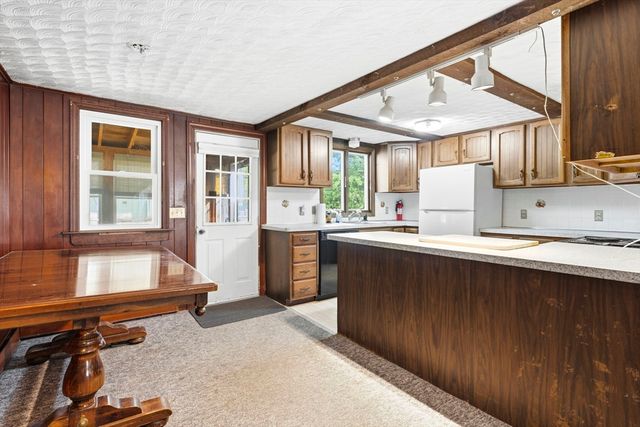 15 Anthony Rd, Yarmouth, MA 02673