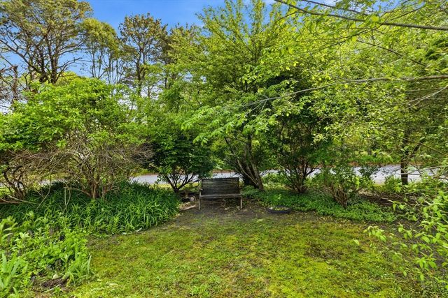 15 Anthony Rd, Yarmouth, MA 02673