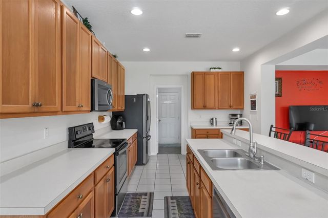 711 KETTERING ROAD, Davenport, FL 33897