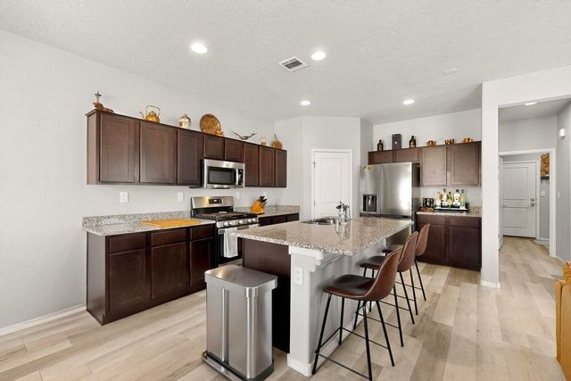 9609 Sage Ranch Court SW, Albuquerque, NM 87121