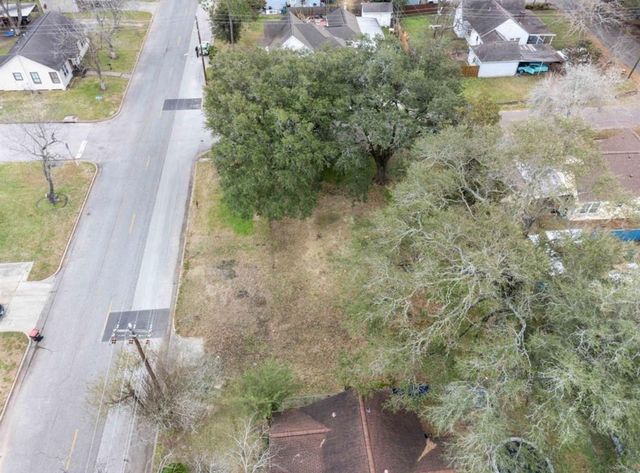 409 E Gulf Street, Baytown, TX 77520