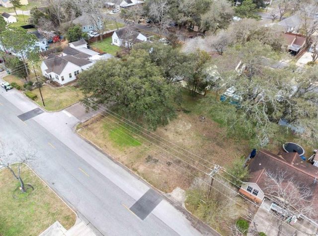 409 E Gulf Street, Baytown, TX 77520