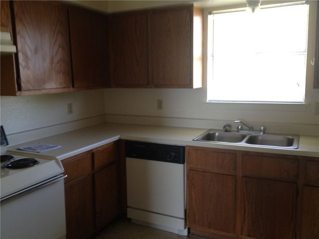 1110 Spring Loop D, College Station, TX 77840