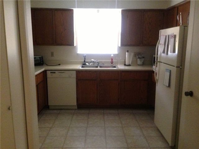 1110 Spring Loop D, College Station, TX 77840