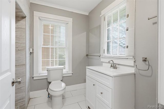 16614 Sunderland Road, Detroit, MI 48219