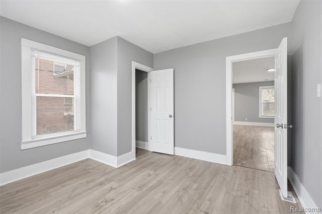 16614 Sunderland Road, Detroit, MI 48219