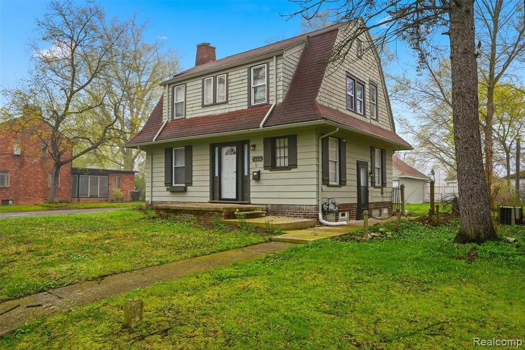 16614 Sunderland Road, Detroit, MI 48219