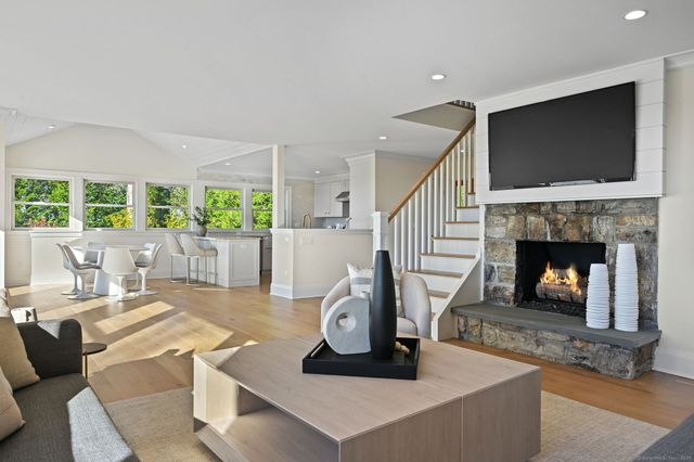 71 Peaceable Ridge Road, Ridgefield, CT 06877