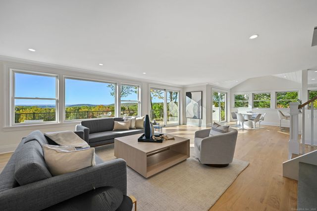 71 Peaceable Ridge Road, Ridgefield, CT 06877