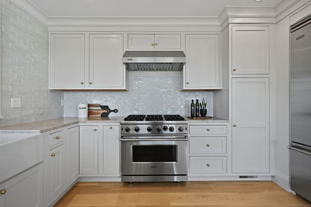 71 Peaceable Ridge Road, Ridgefield, CT 06877