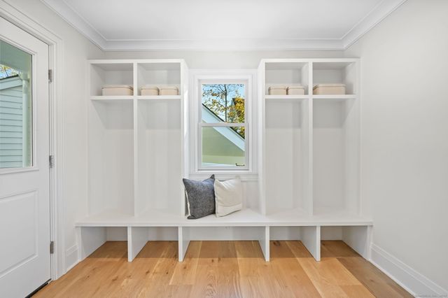 71 Peaceable Ridge Road, Ridgefield, CT 06877