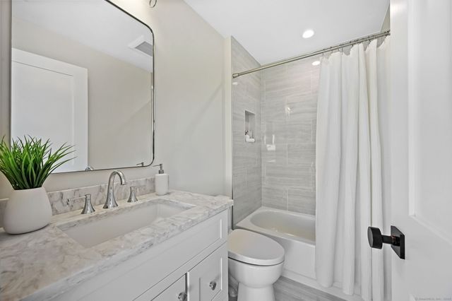 71 Peaceable Ridge Road, Ridgefield, CT 06877