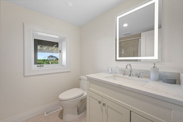 71 Peaceable Ridge Road, Ridgefield, CT 06877