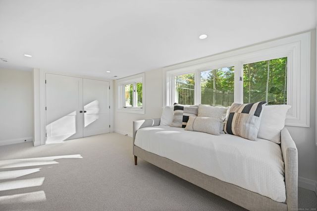 71 Peaceable Ridge Road, Ridgefield, CT 06877