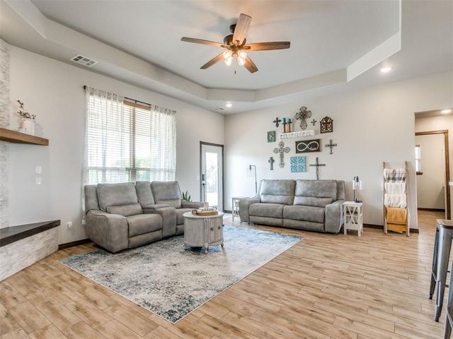 1378 County St 2977, Blanchard, OK 73010