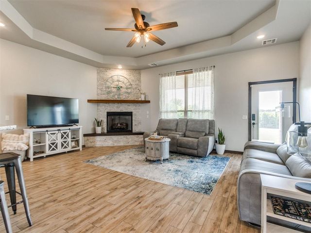1378 County St 2977, Blanchard, OK 73010