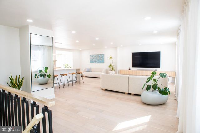 5 BIRCH KNOLL ROAD, Wilmington, DE 19810