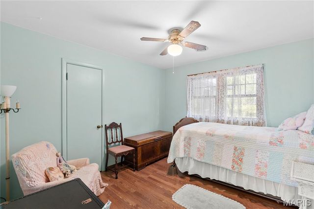 14 Elwood Court, Florissant, MO 63031