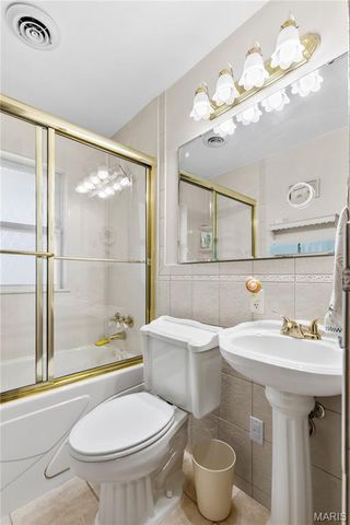 14 Elwood Court, Florissant, MO 63031