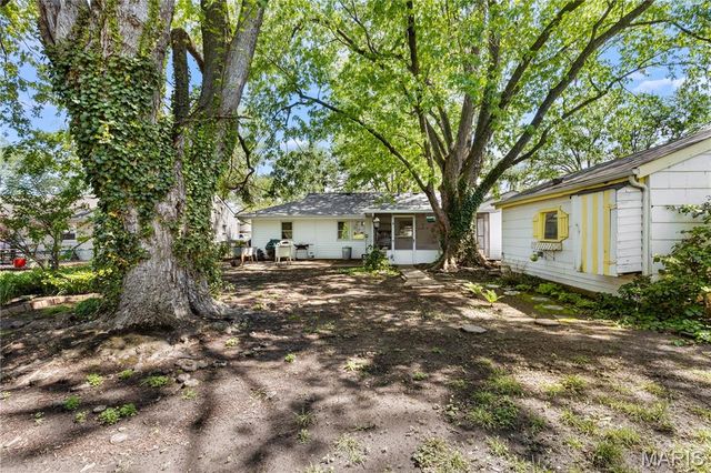 14 Elwood Court, Florissant, MO 63031