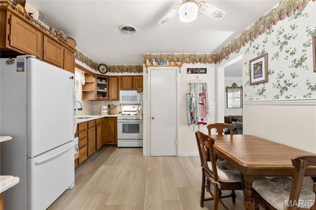 14 Elwood Court, Florissant, MO 63031