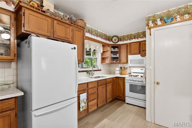 14 Elwood Court, Florissant, MO 63031
