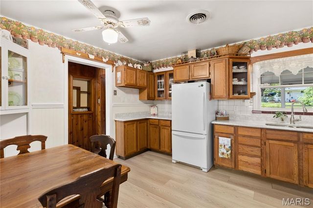 14 Elwood Court, Florissant, MO 63031