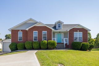 1383 Ambleside Dr, Clarksville, TN 37040