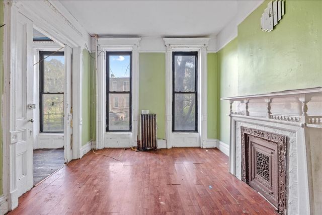 638 HALSEY Street, New York City, NY 11233