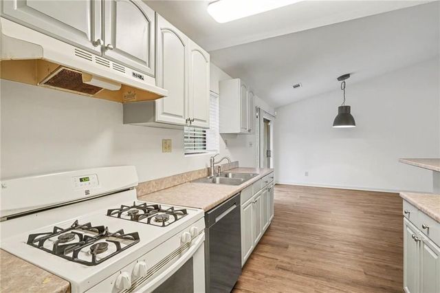 555 Cardell SE Circle, Mableton, GA 30126