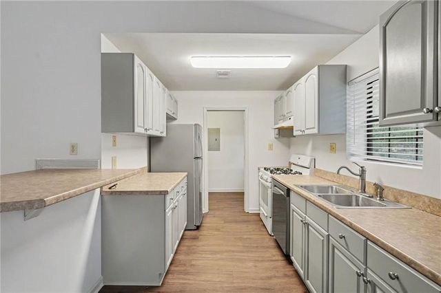 555 Cardell SE Circle, Mableton, GA 30126