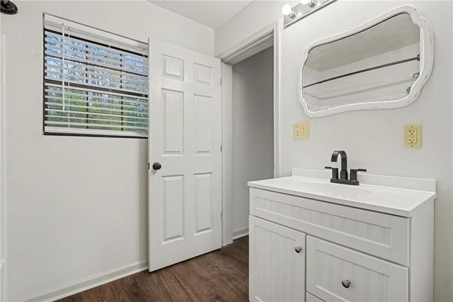 555 Cardell SE Circle, Mableton, GA 30126