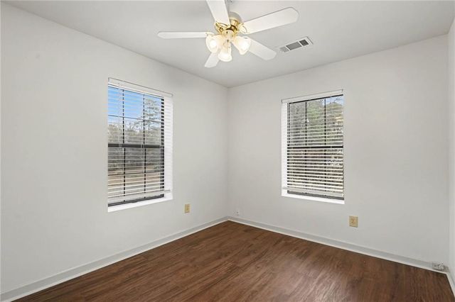 555 Cardell SE Circle, Mableton, GA 30126