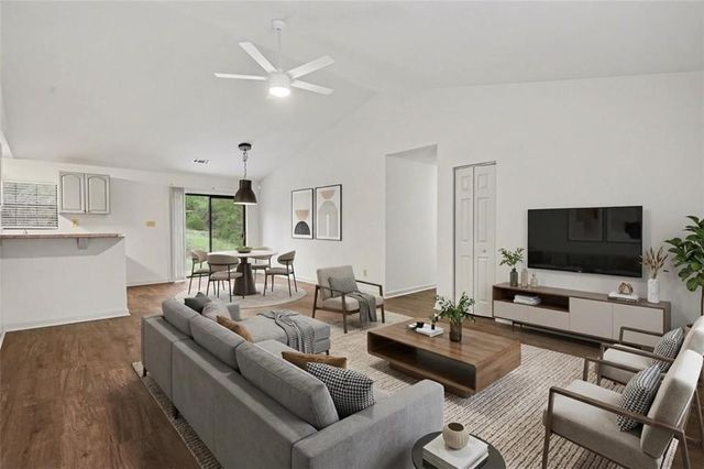 555 Cardell SE Circle, Mableton, GA 30126