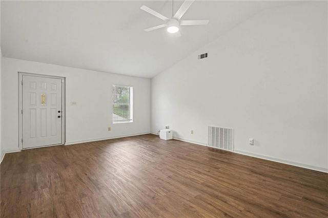 555 Cardell SE Circle, Mableton, GA 30126