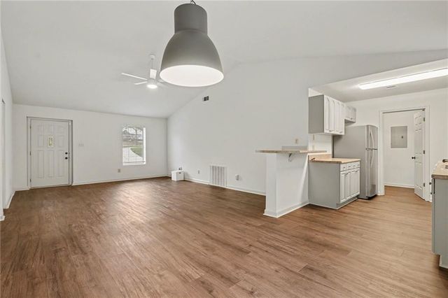 555 Cardell SE Circle, Mableton, GA 30126