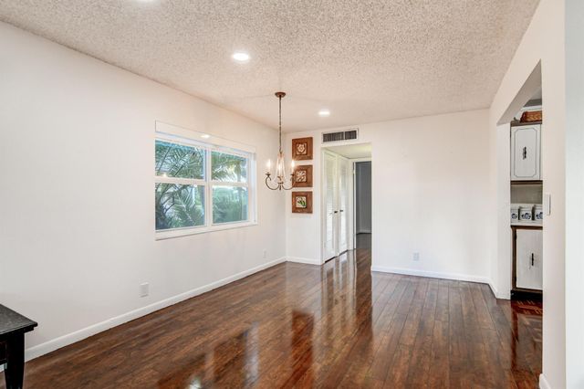 42 Burgundy A A, Delray Beach, FL 33484