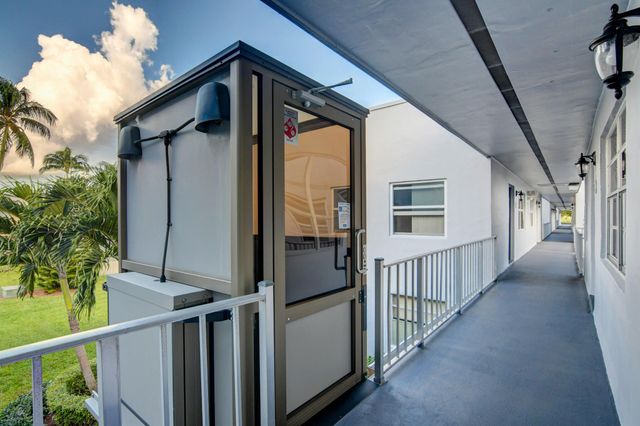 42 Burgundy A A, Delray Beach, FL 33484